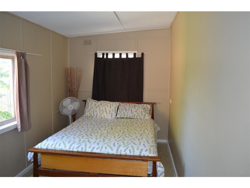 83 Clarke Street, Tumut NSW 2720