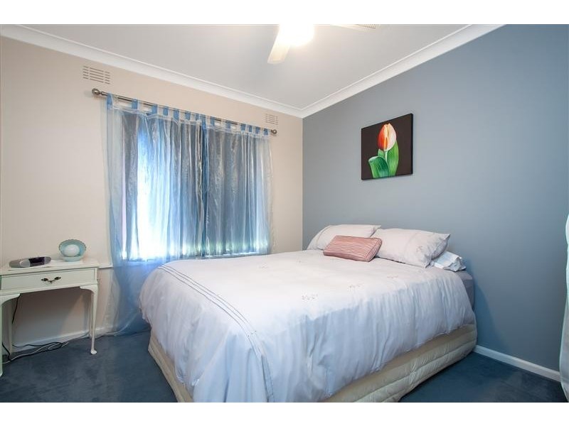 5 Blowering Road, Tumut NSW 2720