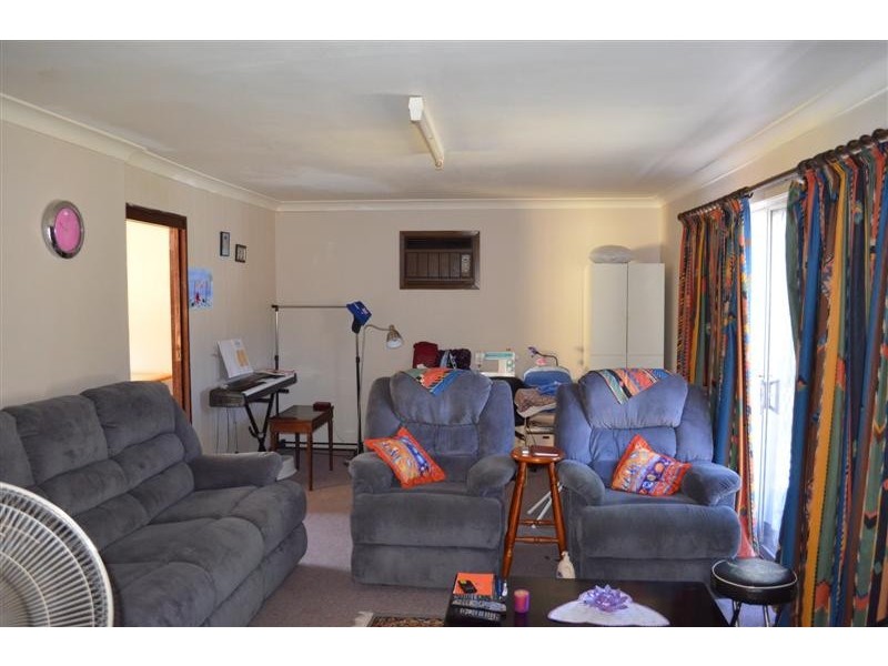 56 Lockhart Street, Adelong NSW 2729