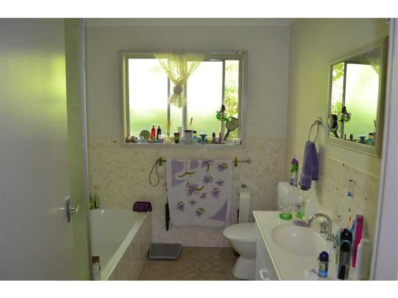 56 Lockhart Street, Adelong NSW 2729