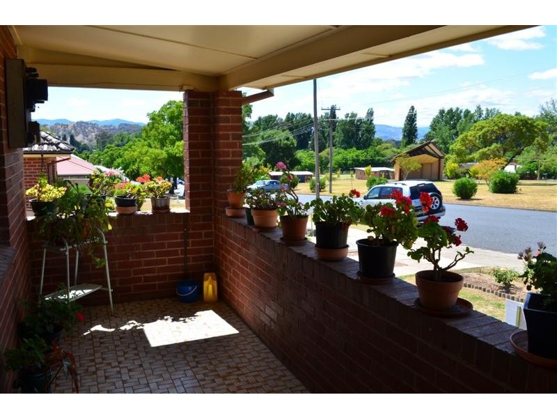 43 Richmond Street, Tumut NSW 2720