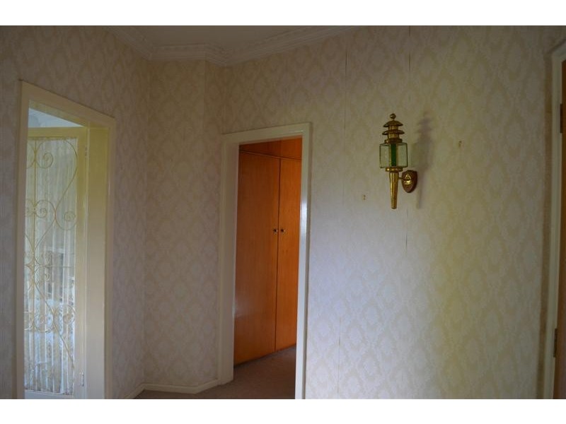 14 Highland Avenue, Tumut NSW 2720