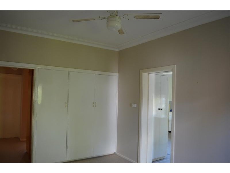 14 Highland Avenue, Tumut NSW 2720