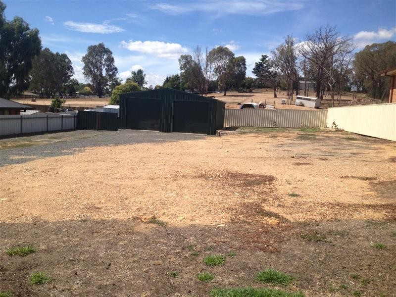 158 Simpson Street, Tumut NSW 2720