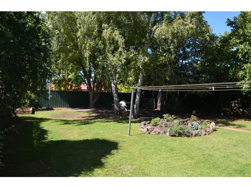108 Russell Street, Tumut NSW 2720