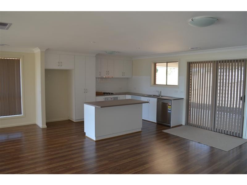 51 Jeffery Circuit, Tumut NSW 2720