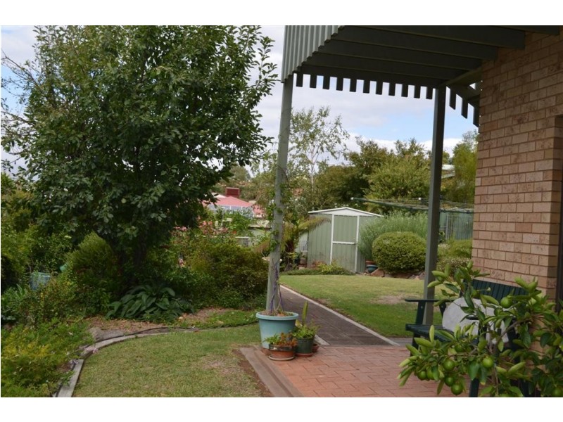 96 Richmond Street, Tumut NSW 2720