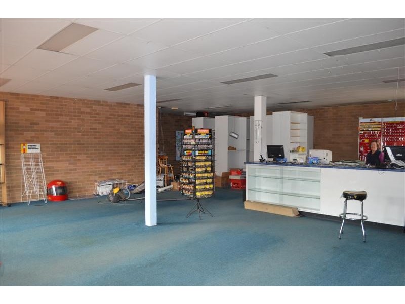 62 Russell Street, Tumut NSW 2720