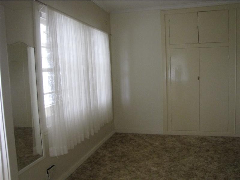 73 Lambie Street, Tumut NSW 2720