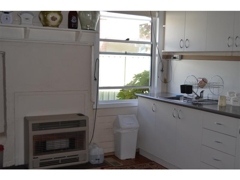 100 Russell Street, Tumut NSW 2720