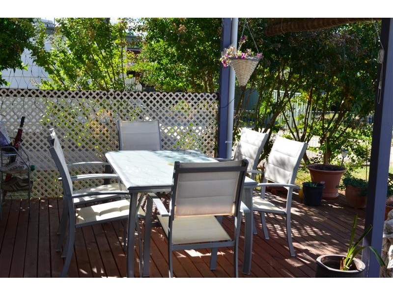 100 Russell Street, Tumut NSW 2720