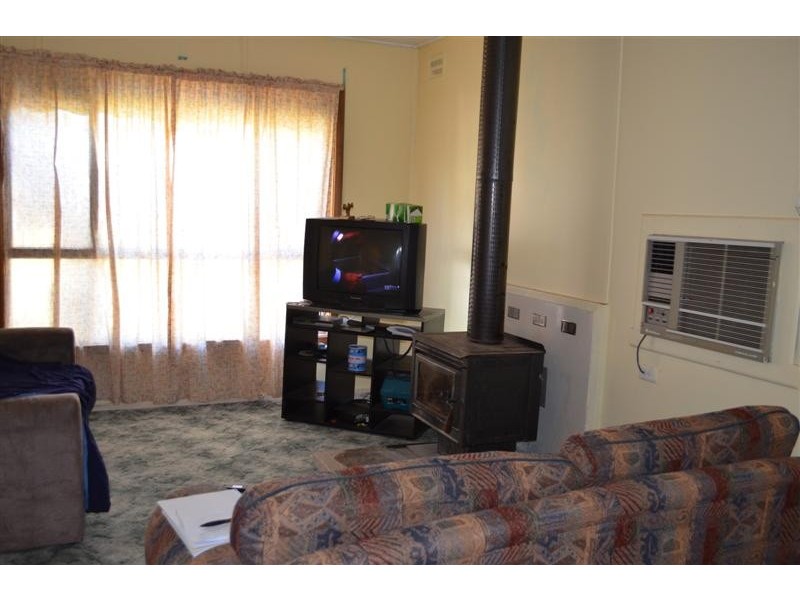 23 Kinred Street, Tumut NSW 2720