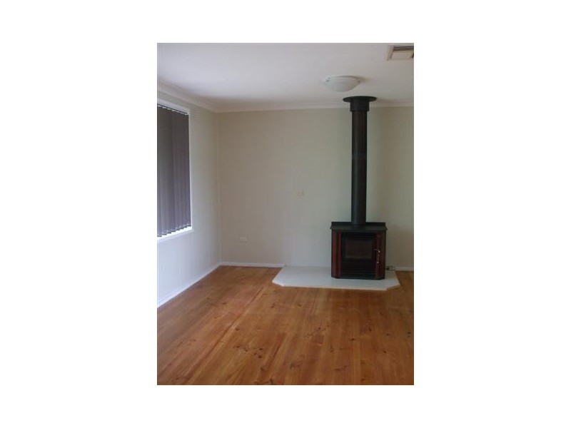 15 Simpson Street, Tumut NSW 2720