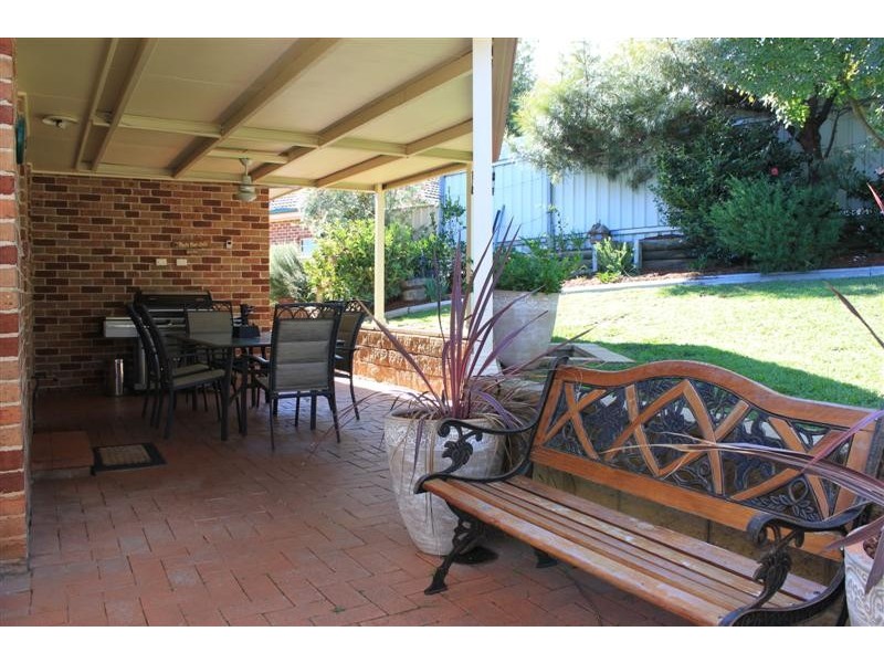 2 Coolamine Circuit, Tumut NSW 2720