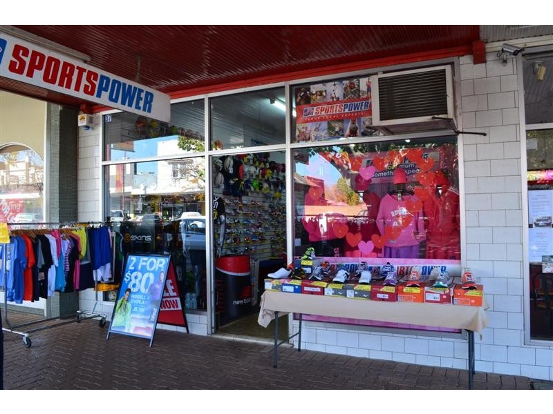 37 Wynyard Street, Tumut NSW 2720