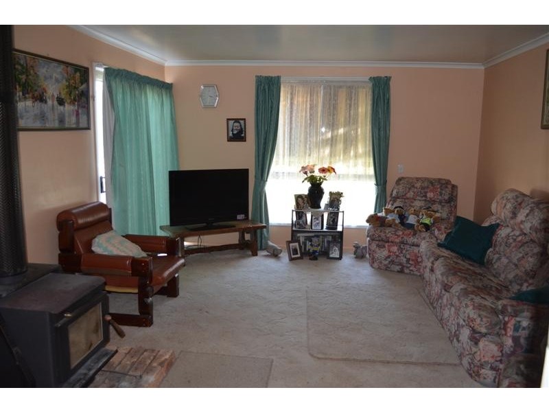 131 Herbert Street,, Tumut NSW 2720