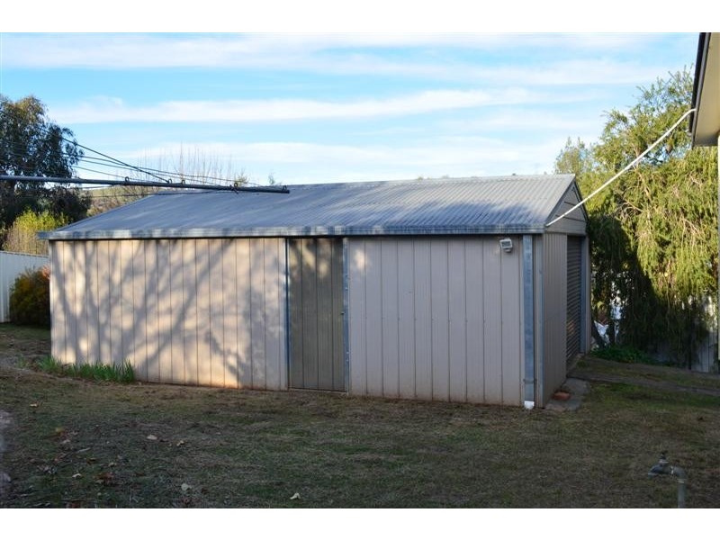 26 Lockhart Street, Adelong NSW 2729