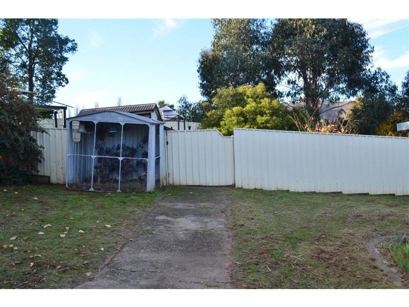 26 Lockhart Street, Adelong NSW 2729
