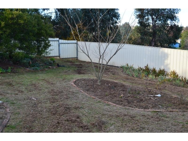 26 Lockhart Street, Adelong NSW 2729
