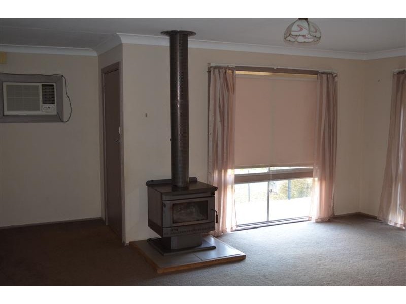 26 Lockhart Street, Adelong NSW 2729