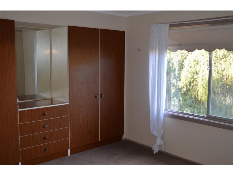 26 Lockhart Street, Adelong NSW 2729