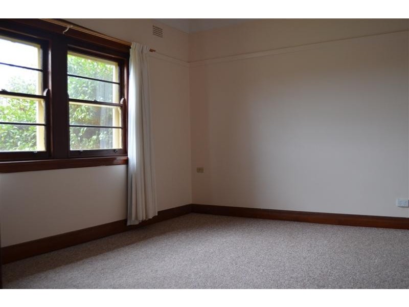 1 Clunie Avenue, Tumut NSW 2720