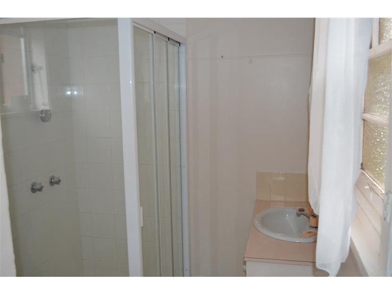 1 Clunie Avenue, Tumut NSW 2720