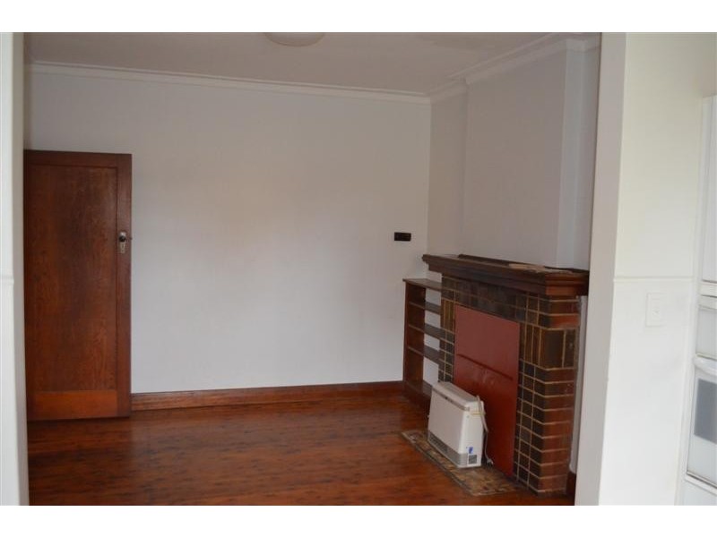 1 Clunie Avenue, Tumut NSW 2720