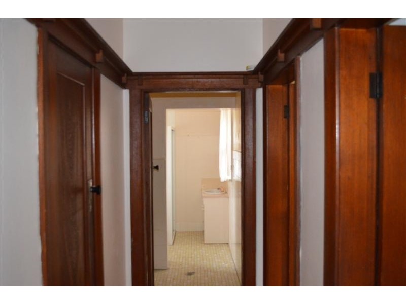 1 Clunie Avenue, Tumut NSW 2720