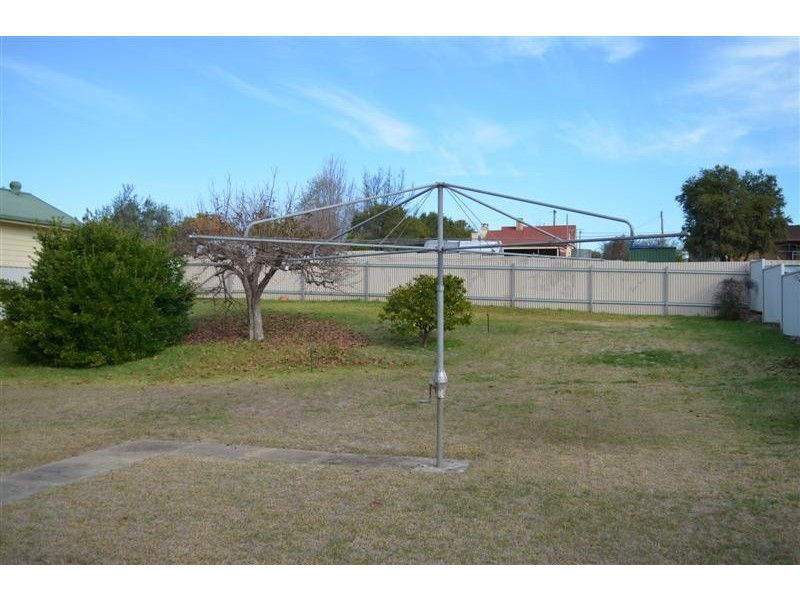 105 Tumut Street, Adelong NSW 2729