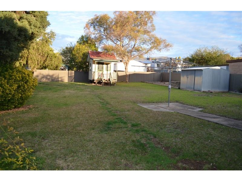 74 Sydney Street, Tumut NSW 2720