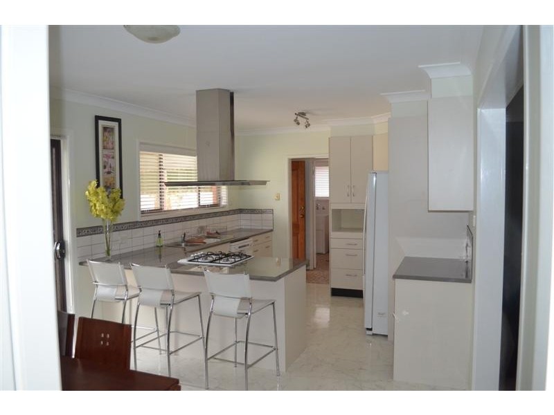 12 Broughton Street, Tumut NSW 2720