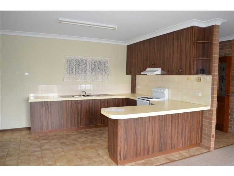 62 Russell Street, Tumut NSW 2720