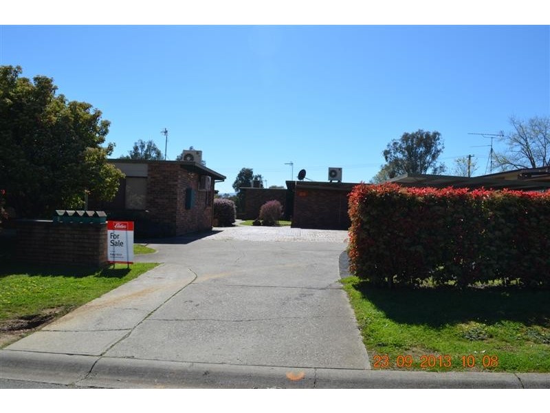 25 Bottlebrush Drive, Tumut NSW 2720