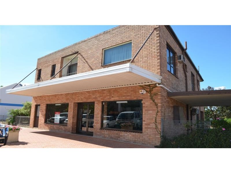 62 Russell Street, Tumut NSW 2720