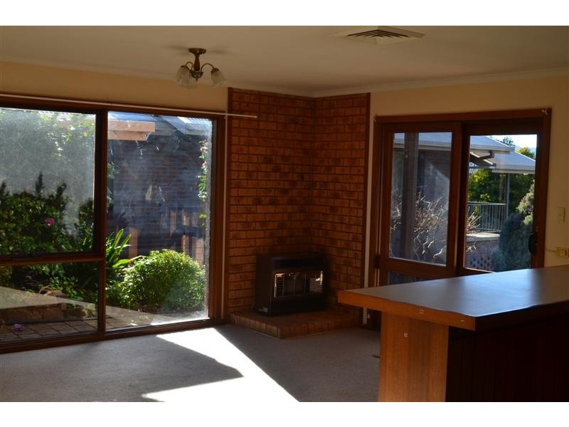 13 Bundara Crescent, Tumut NSW 2720