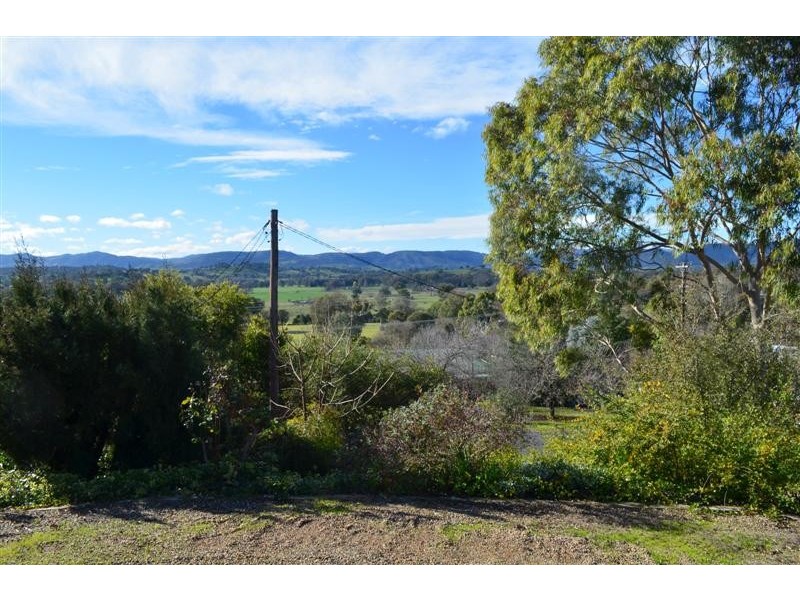 13 Bundara Crescent, Tumut NSW 2720