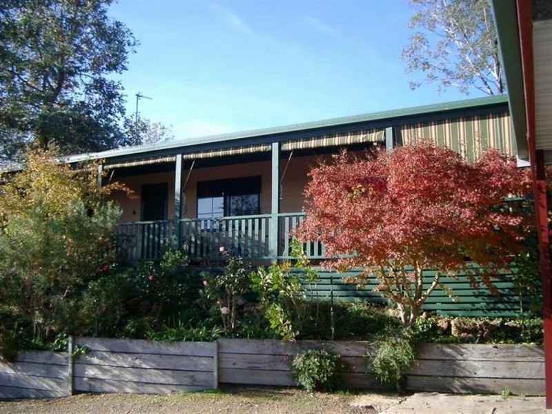 72a Carey Street, Tumut NSW 2720