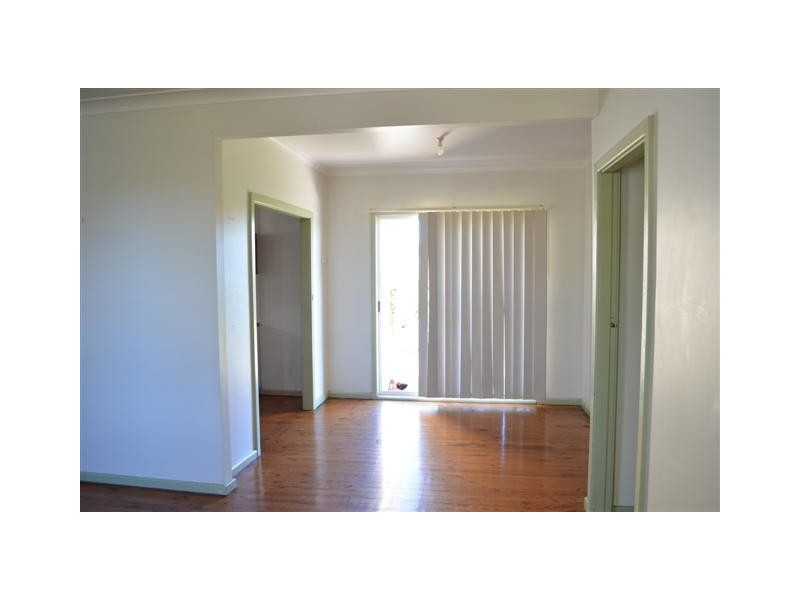 49 Carey Street, Tumut NSW 2720