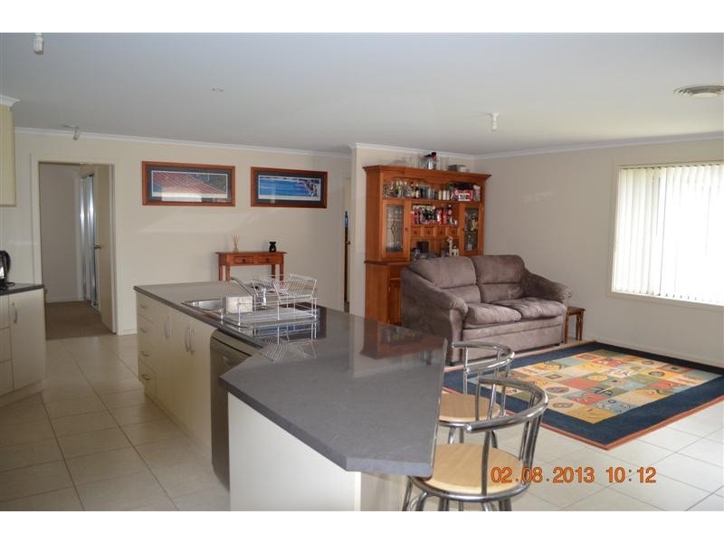 8 Ridge Street, Tumut NSW 2720