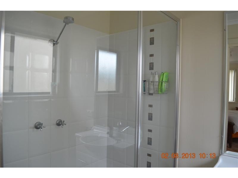 8 Ridge Street, Tumut NSW 2720