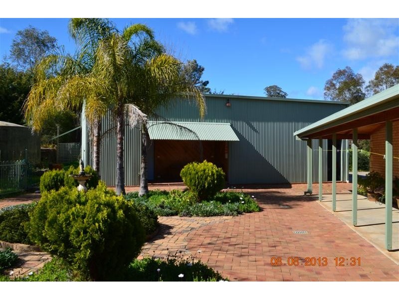 7 Hargreaves Close, Tumut NSW 2720