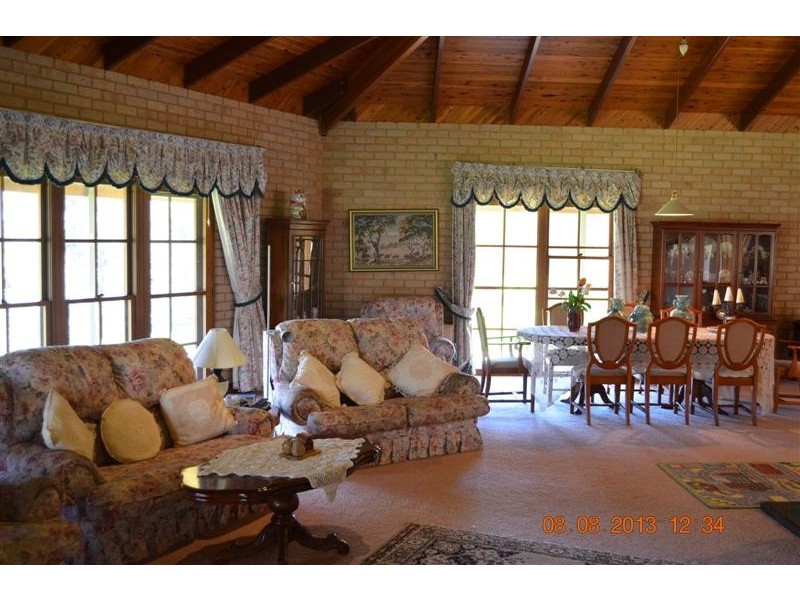 7 Hargreaves Close, Tumut NSW 2720