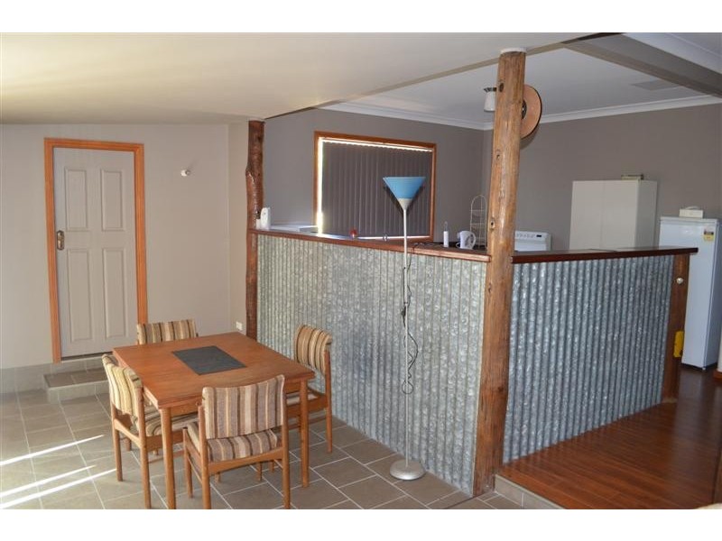 25 East Street, Tumut NSW 2720