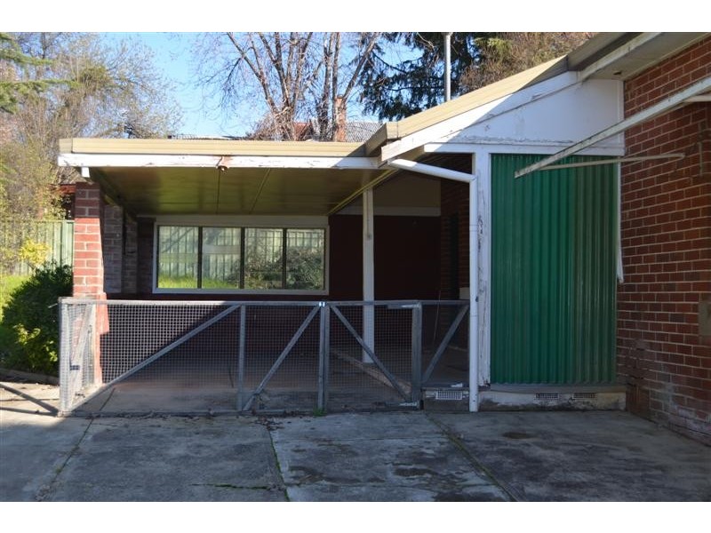 66 Merivale Street, Tumut NSW 2720