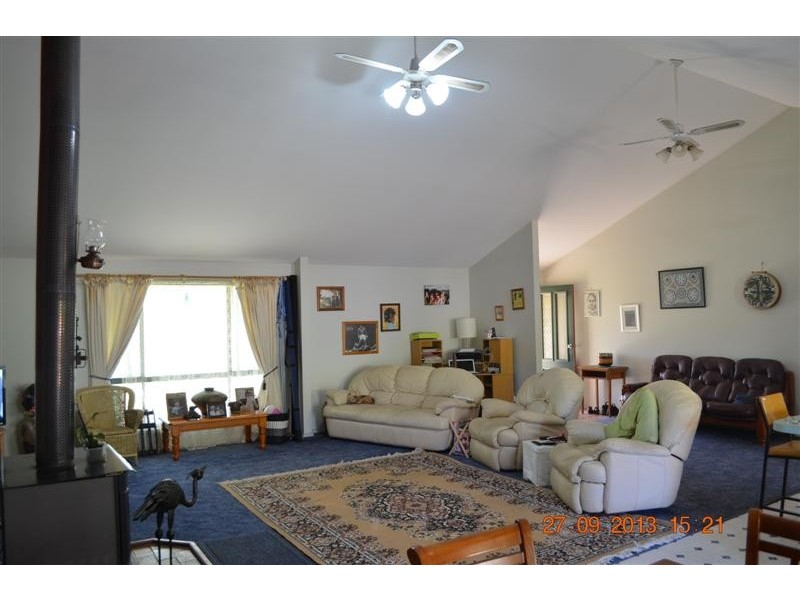 7 Ryans Road, Adelong NSW 2729