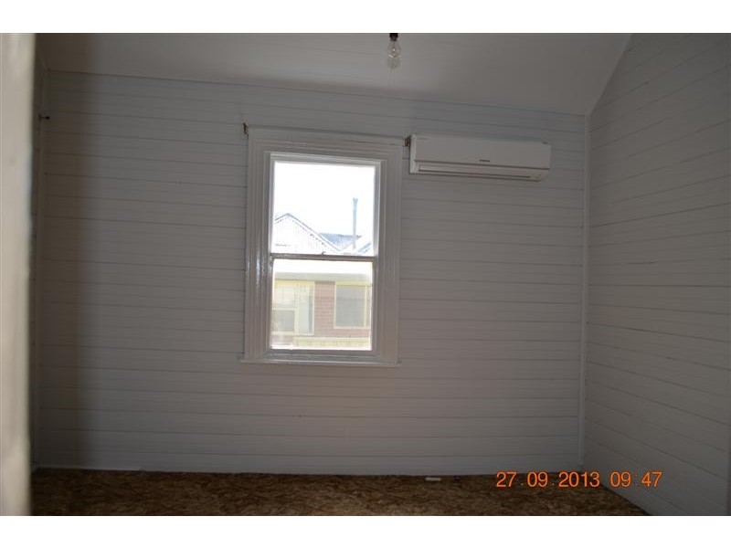 8 Wynyard Street, Tumut NSW 2720