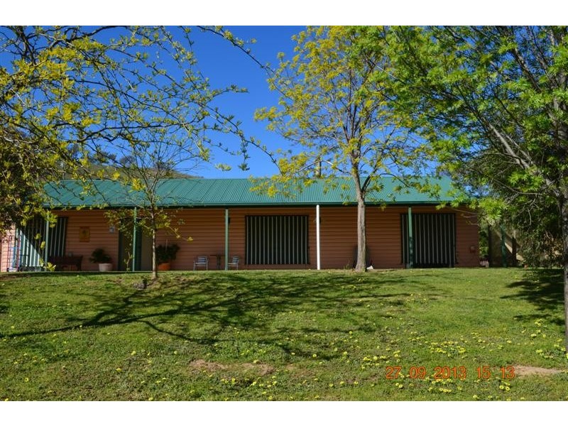 7 Ryans Road, Adelong NSW 2729