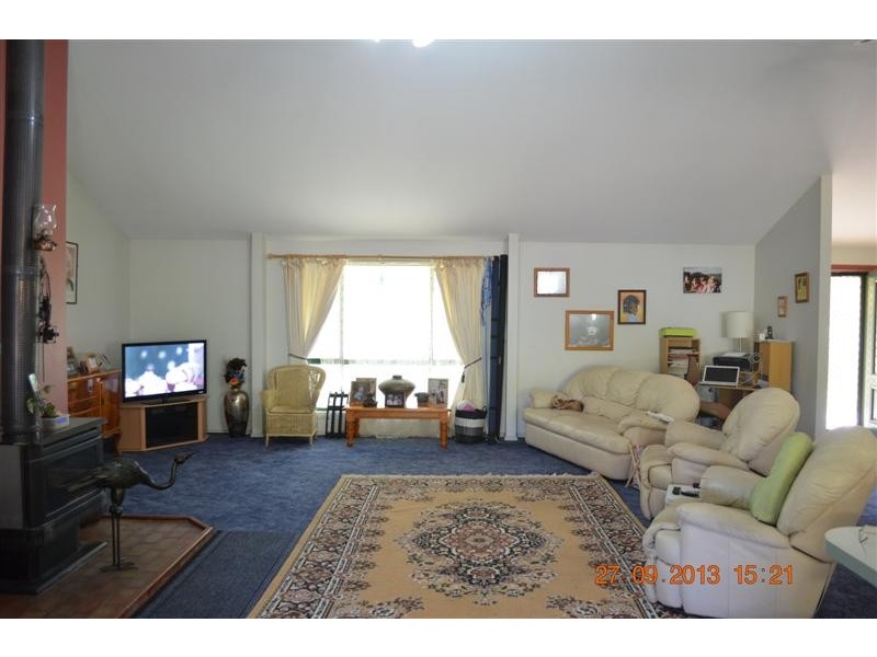 7 Ryans Road, Adelong NSW 2729