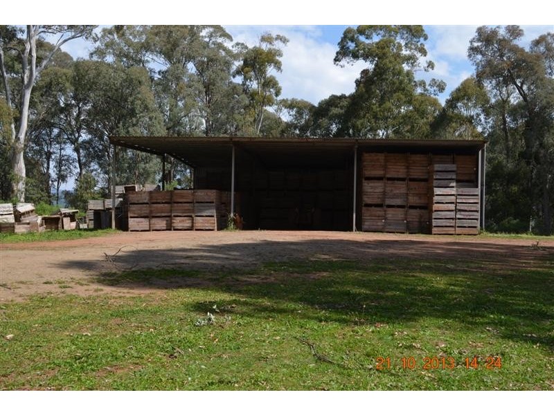 - Cemetery Road, Batlow NSW 2730